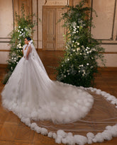 Chic White Sweetheart Ball Gown One-Shoulder Sleeveless Cathedral Train Tulle Wedding Dresses With Handmade Flowers